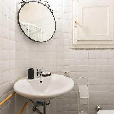 Lovely Nest By The Pantheon Διαμέρισμα *