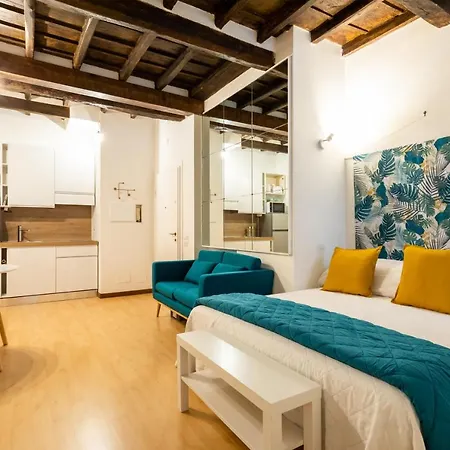 Lovely Nest By The Pantheon Apartment *